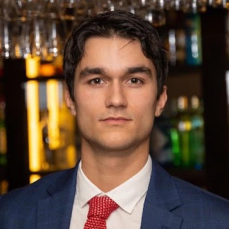 Kuba Nowosielski, Chief Revenue Officer